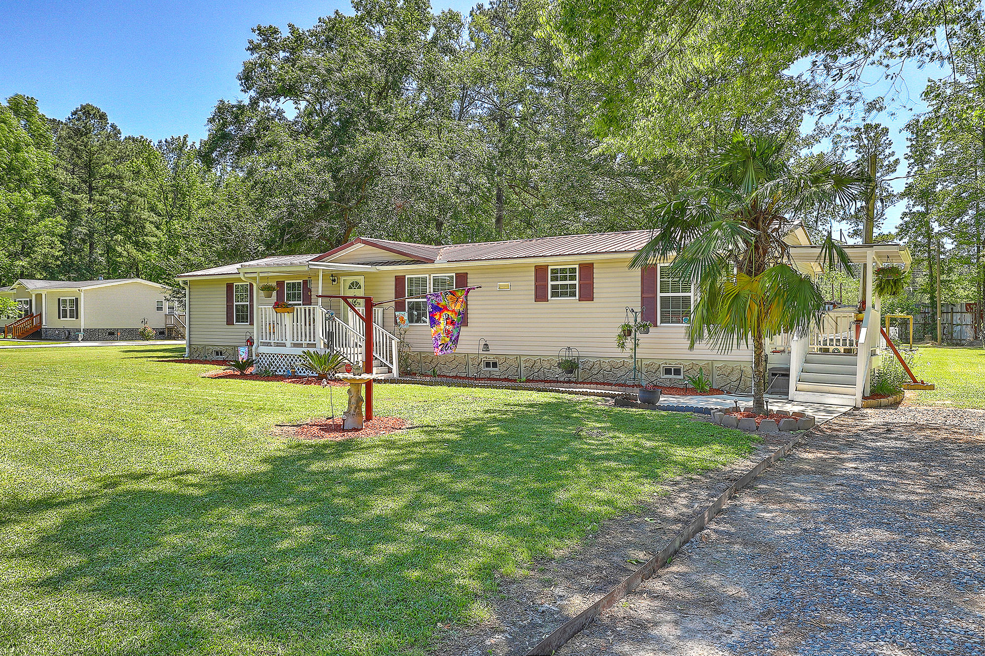142 Meese Road Ladson, SC 29456 - Photo 11 of 26 Landscaped Yard