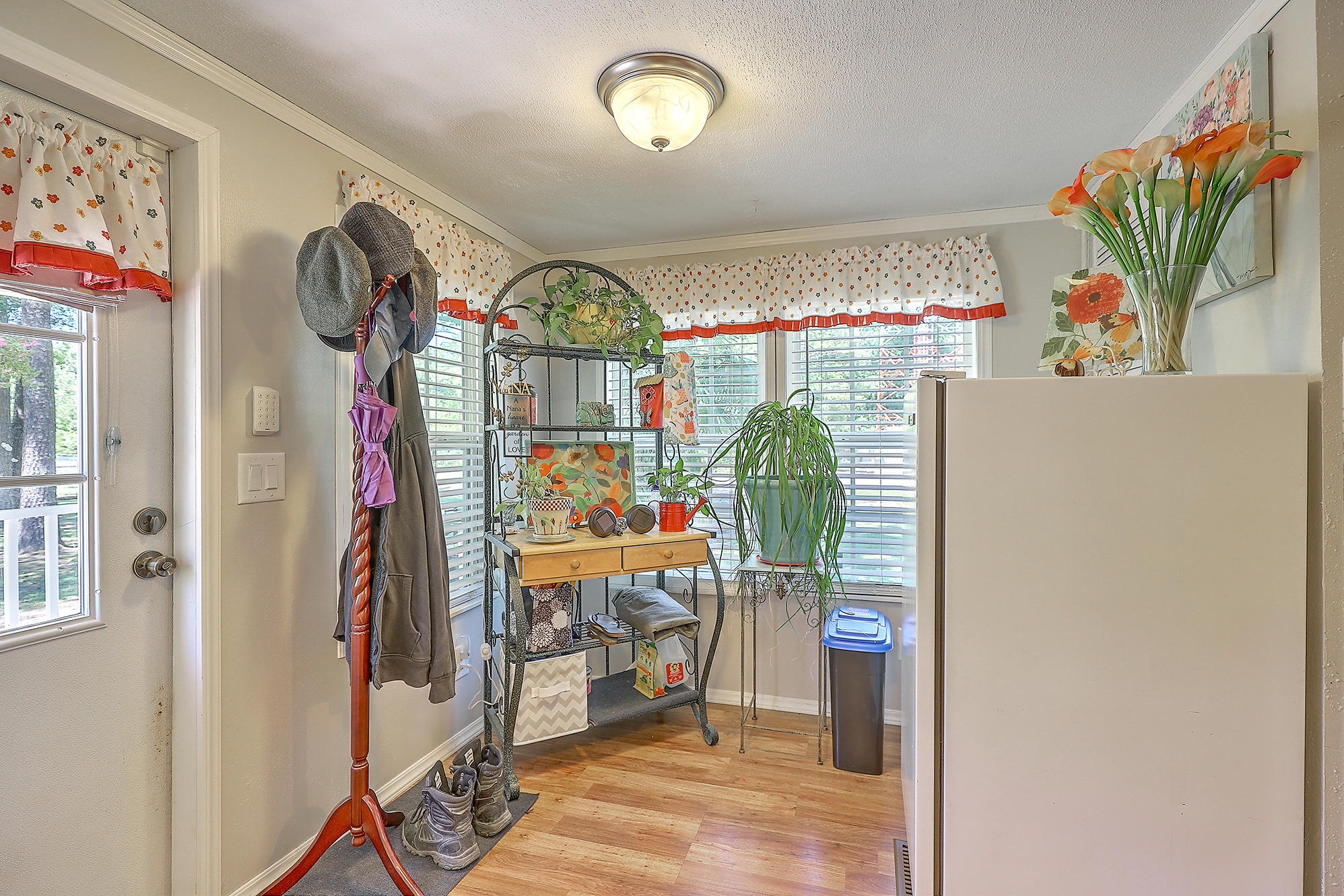 142 Meese Road Ladson, SC 29456 - Photo 18 of 26 Mud room