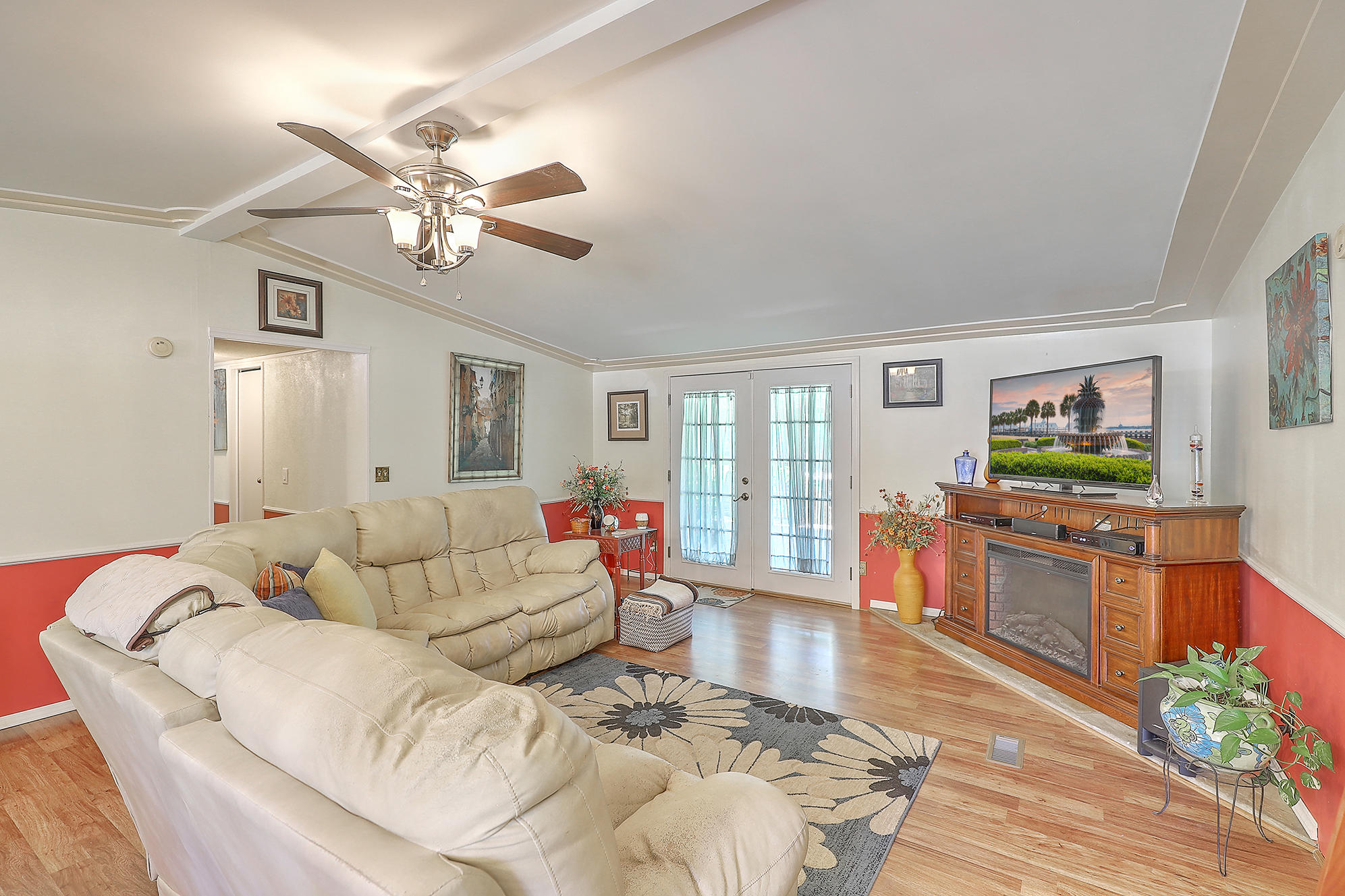 142 Meese Road Ladson, SC 29456 - Photo 3 of 26 Wood Flooring