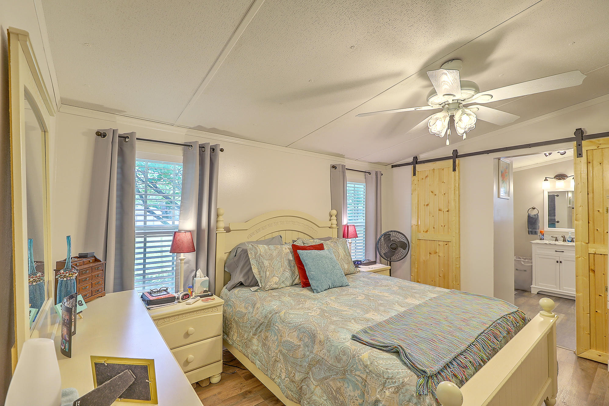 142 Meese Road Ladson, SC 29456 - Photo 9 of 26 Custom Doors