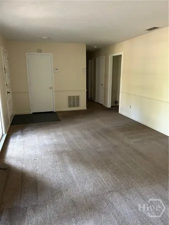 $1,700 | 10 Burnt Tree Circle, Savannah, GA 31419