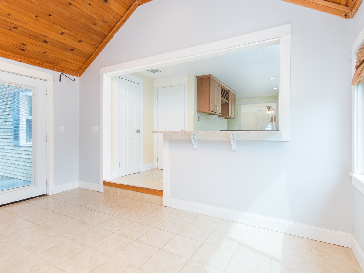 26 Lund Road Nashua, NH 03060 - Photo 5 of 25