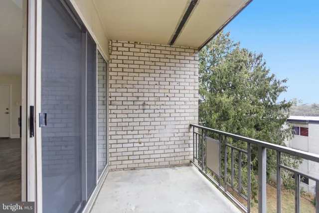 $1,895 | 12201 Braxfield Court, Unit 16, Rockville, MD 20852