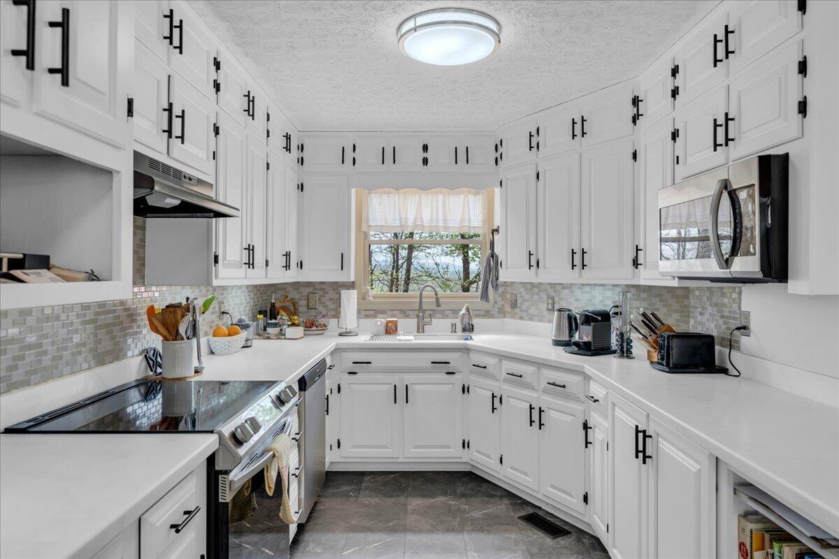 116 Timber Ridge Drive Jasper, TN 37347 - Photo 17 of 55 16-BOX04394