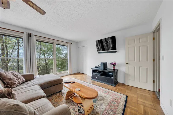 $450,000 | 116 Timber Ridge Drive, Jasper, TN 37347