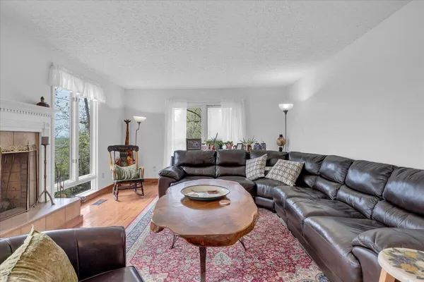 $450,000 | 116 Timber Ridge Drive, Jasper, TN 37347