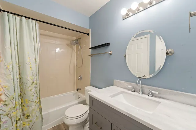 $1,850 | 2125 North Ginger Creek Drive, Unit 2125, Palatine, IL 60074