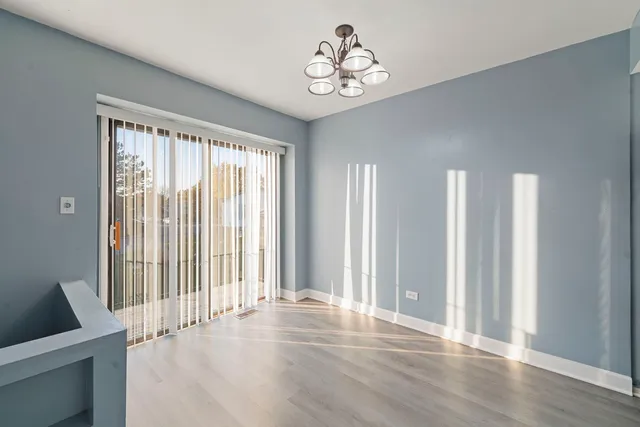 $1,850 | 2125 North Ginger Creek Drive, Unit 2125, Palatine, IL 60074