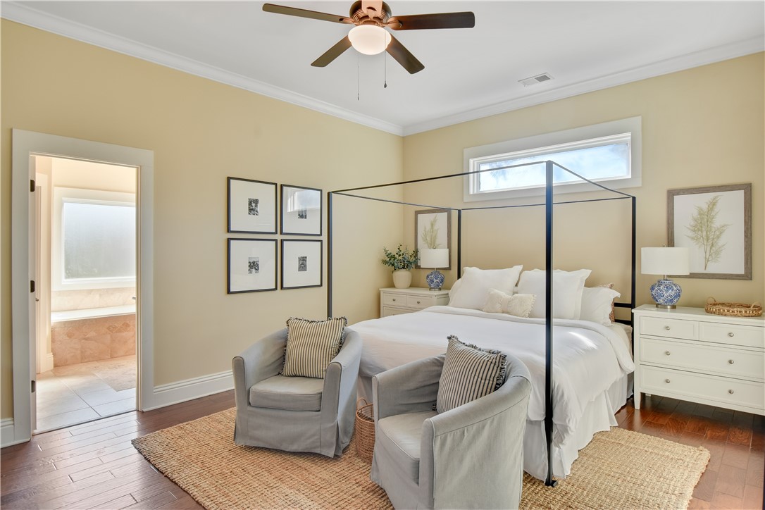 121 Pecan Pointe Road West Brunswick, GA 31525 - Photo 13 of 27 Master bedroom