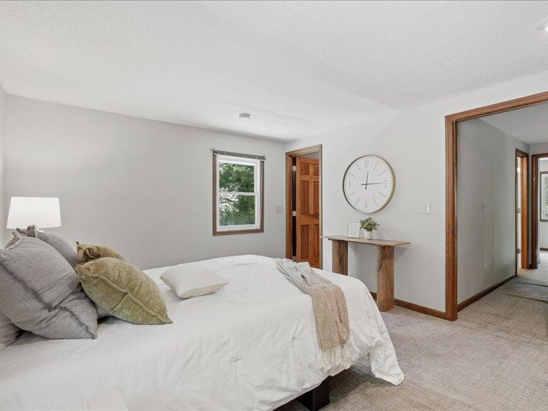 9331 Cedar Forest Road Eden Prairie, MN 55347 - Photo 23 of 41