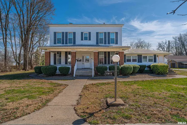 $150,000 | 705 East Chestnut Street, Mason City, IL 62664