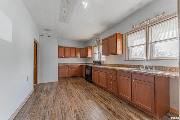 $150,000 | 705 East Chestnut Street, Mason City, IL 62664