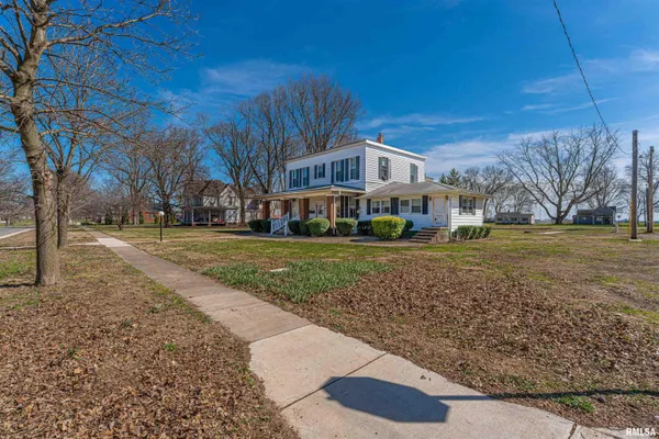 $150,000 | 705 East Chestnut Street, Mason City, IL 62664