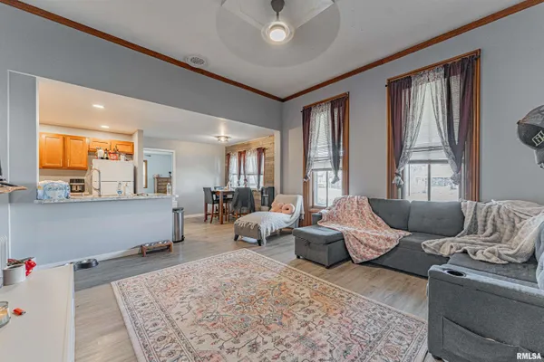 $150,000 | 705 East Chestnut Street, Mason City, IL 62664