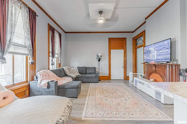 $150,000 | 705 East Chestnut Street, Mason City, IL 62664