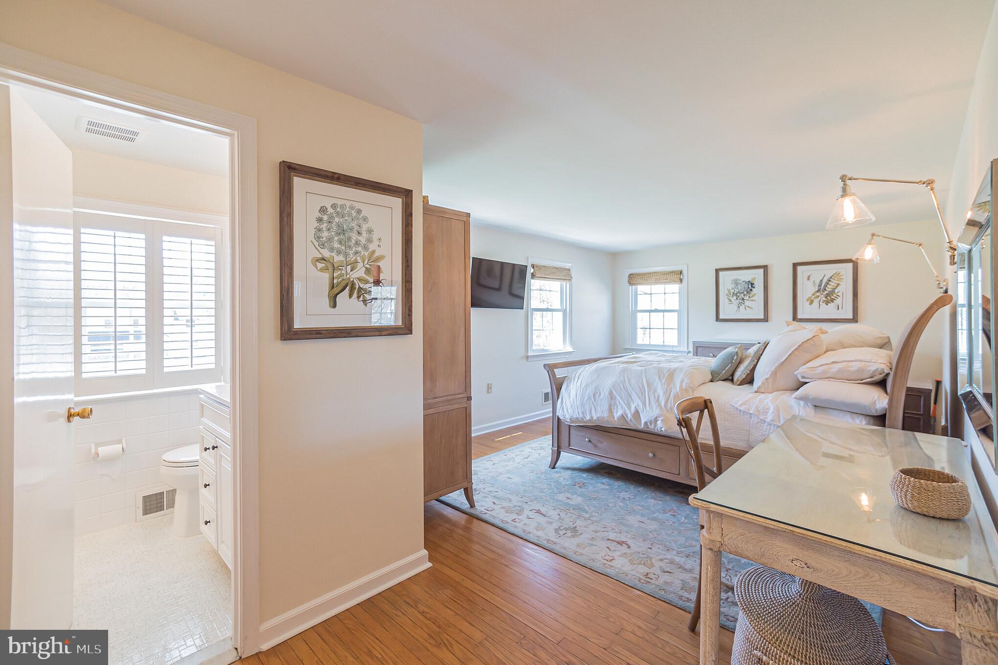 923 Pinecroft Road Berwyn, PA 19312 - Photo 18 of 31 Master Suite
