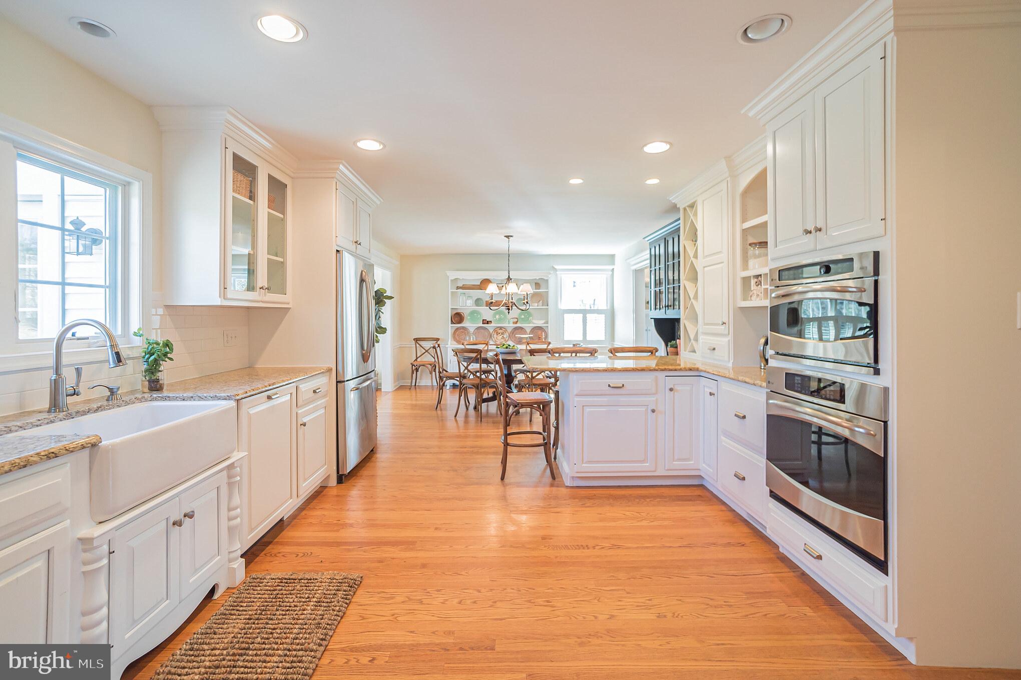 923 Pinecroft Road Berwyn, PA 19312 - Photo 9 of 31 Kitchen