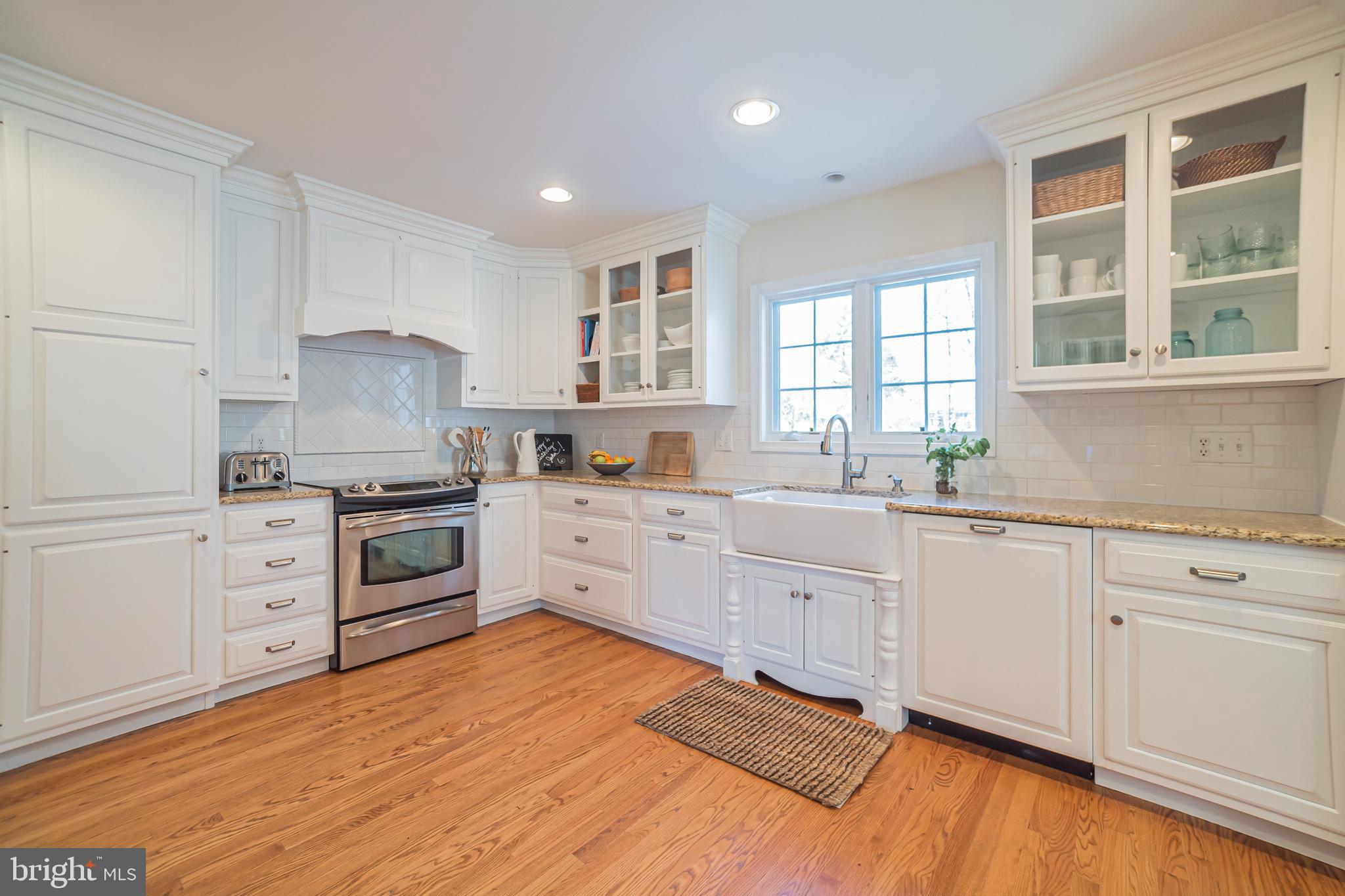 923 Pinecroft Road Berwyn, PA 19312 - Photo 10 of 31 Kitchen