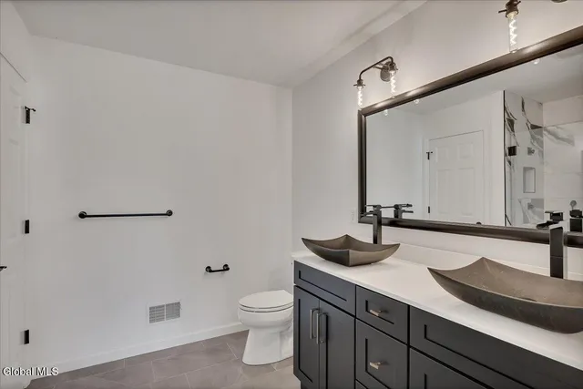 $3,600 | 22 Stacey Way, North Greenbush, NY 12180