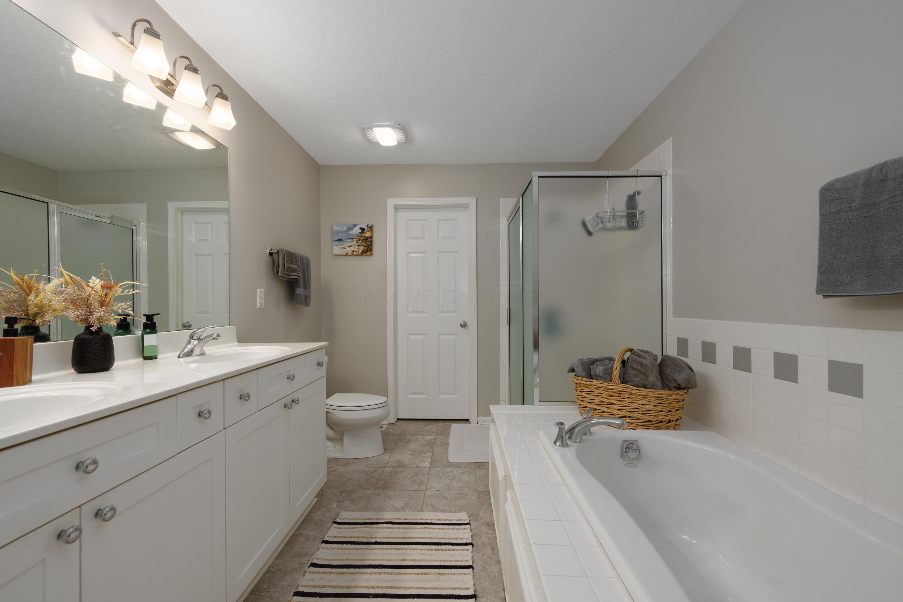 1220 Shagbark Road Columbus, OH 43230 - Photo 20 of 43