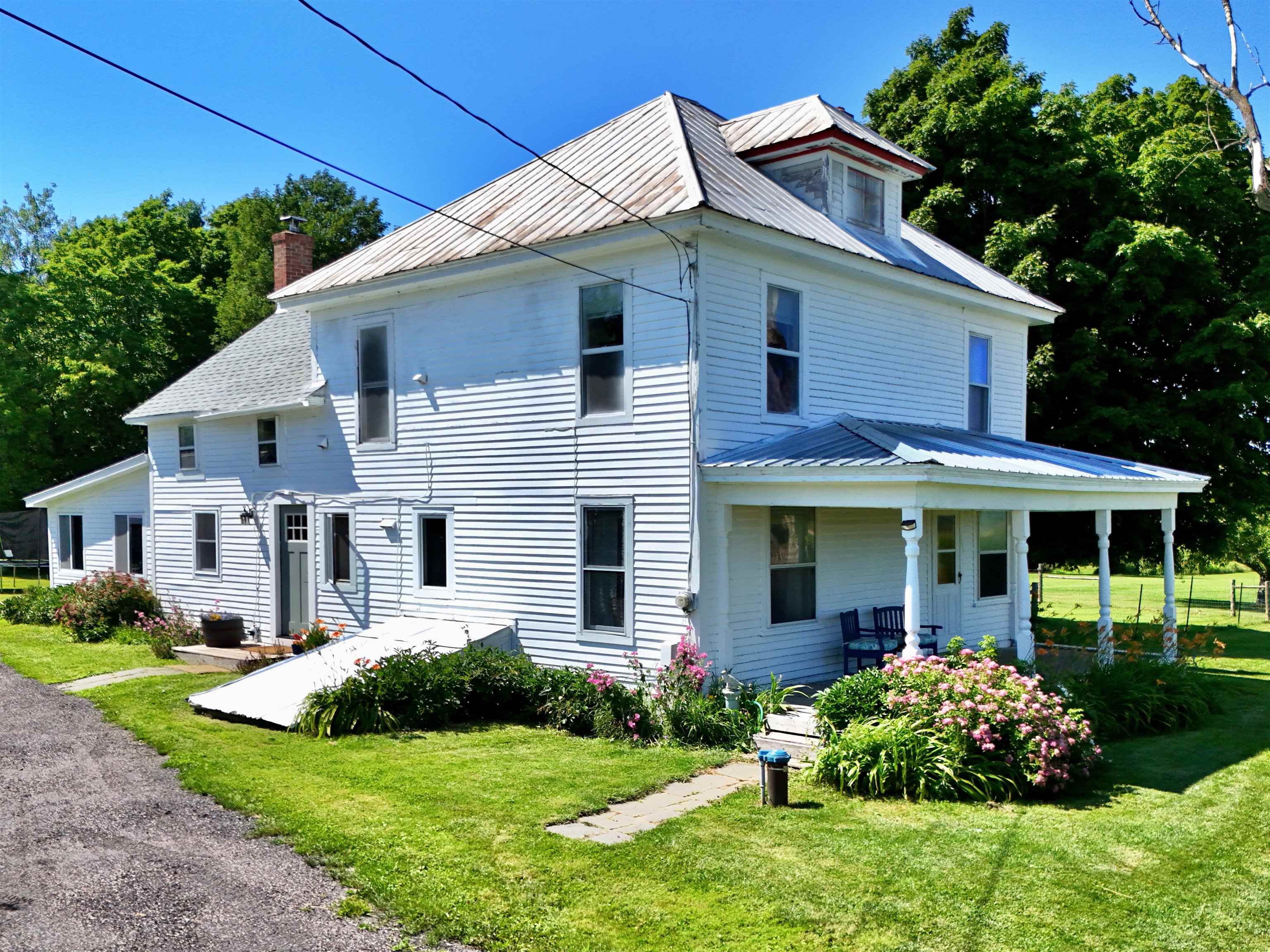 363 West Shore Road South Hero, VT 05486 - Photo 1 of 40 Gallery Image 1
