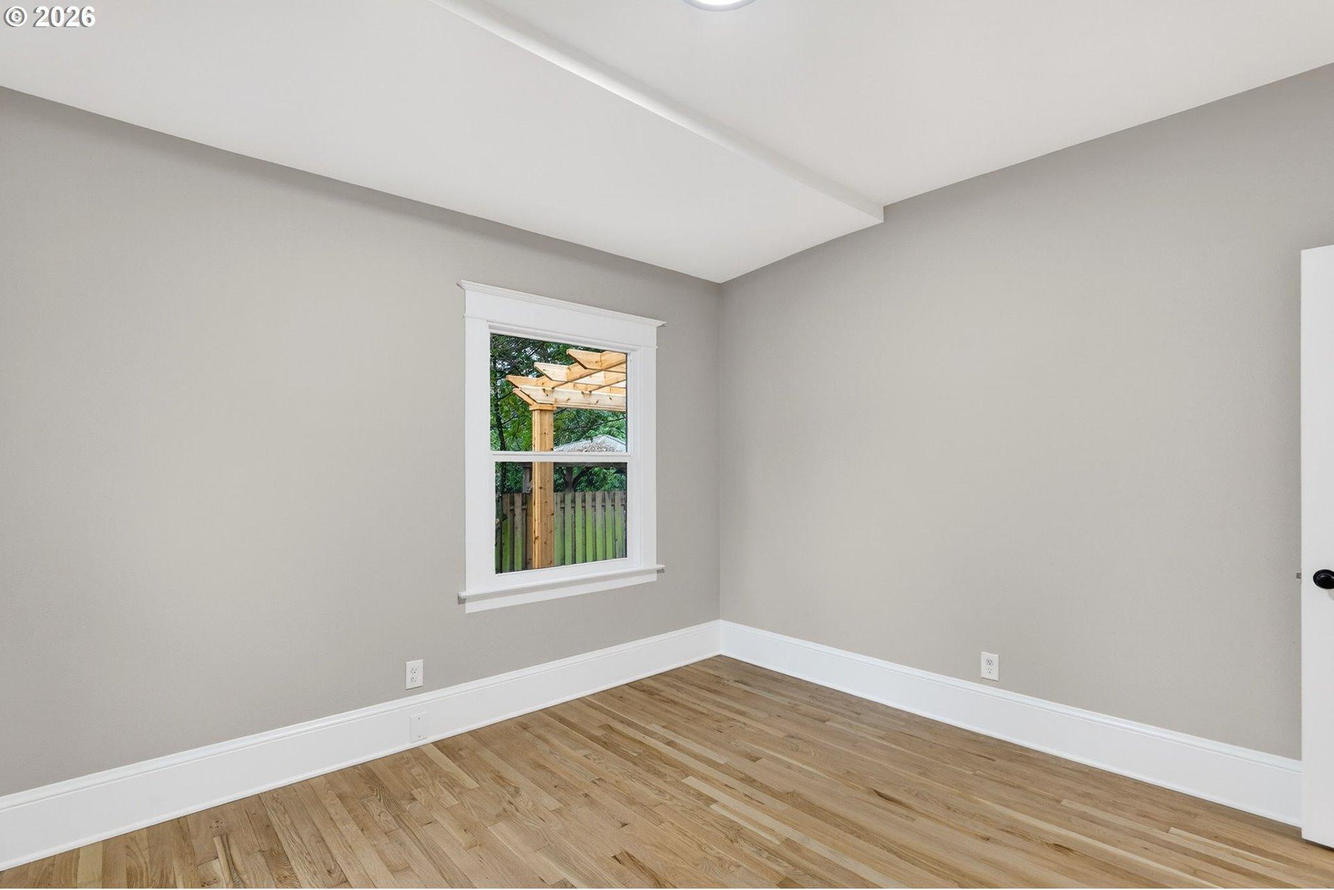 5465 Southwest Scholls Ferry Road Portland, OR 97225 - Photo 18 of 45 Gallery Image 18