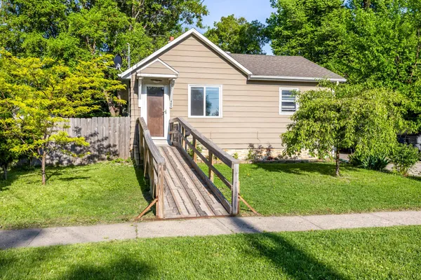 $190,000 | 405 14th Street North, Moorhead, MN 56560