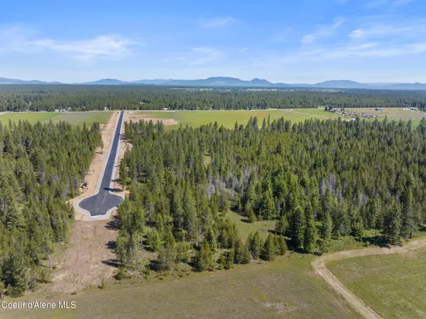 $1,377,145 | 2 Ellington Court, Rathdrum, ID 83858