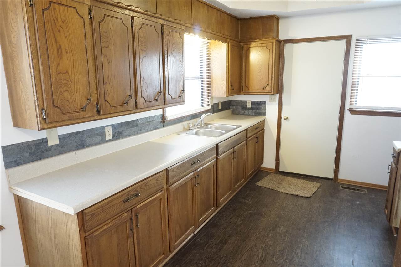 1220 Fir Street Perry, OK 73077 - Photo 7 of 20 Gallery Image 7