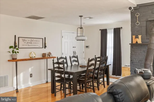 $750,000 | 4364 Belvoir Road, Marshall, VA 20115