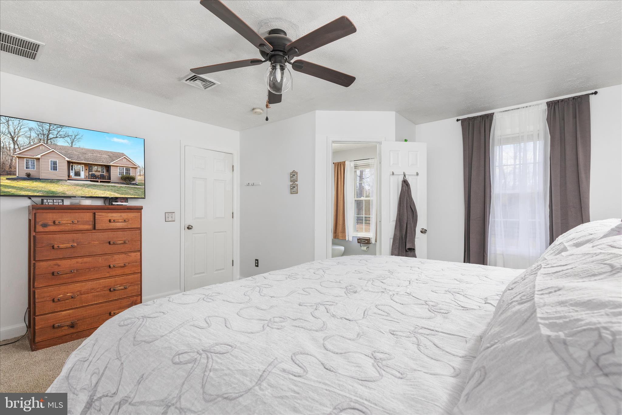 4364 Belvoir Road Marshall, VA 20115 - Photo 26 of 55