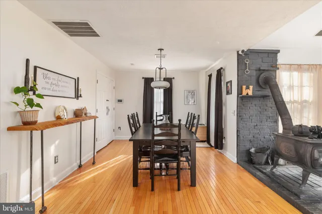 $750,000 | 4364 Belvoir Road, Marshall, VA 20115