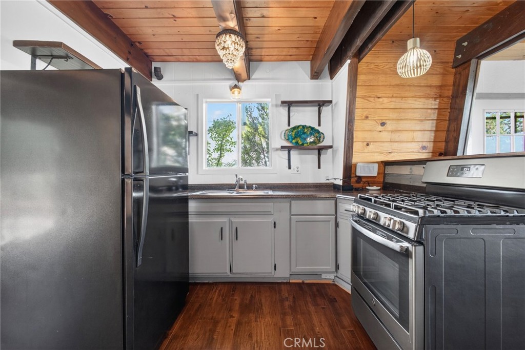 2068 Slippery Elm Road Wrightwood, CA 92397 - Photo 19 of 51