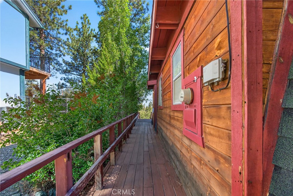 2068 Slippery Elm Road Wrightwood, CA 92397 - Photo 4 of 51