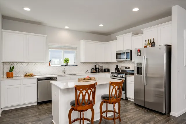 $2,000 | 10712 Timber Brook Pass, Austin, TX 78747