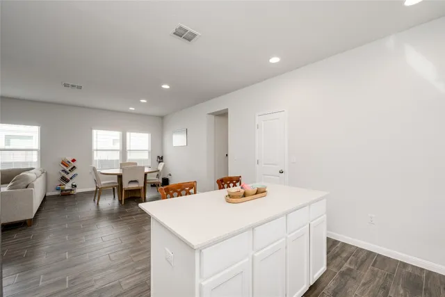 $2,000 | 10712 Timber Brook Pass, Austin, TX 78747