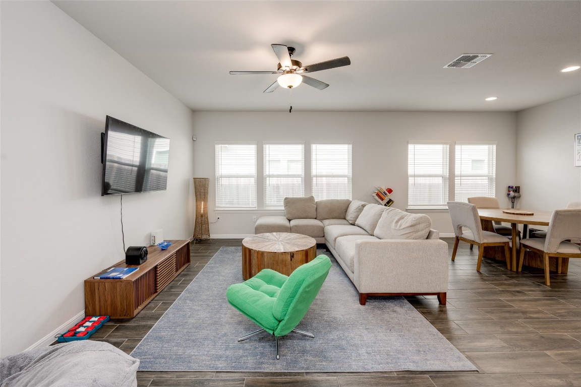 10712 Timber Brook Pass Austin, TX 78747 - Photo 3 of 38