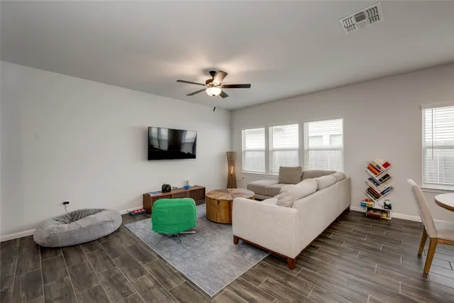 $2,000 | 10712 Timber Brook Pass, Austin, TX 78747