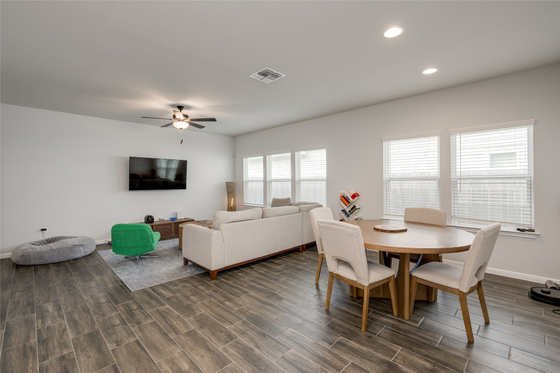 10712 Timber Brook Pass Austin, TX 78747 - Photo 5 of 38