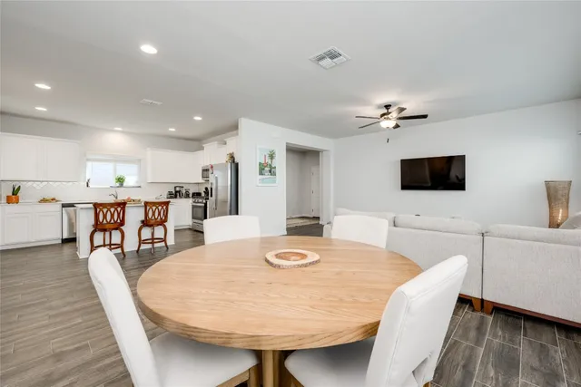 $2,000 | 10712 Timber Brook Pass, Austin, TX 78747