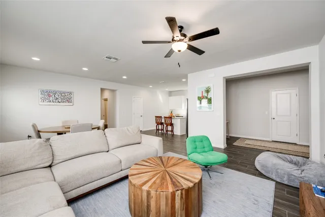 $2,000 | 10712 Timber Brook Pass, Austin, TX 78747