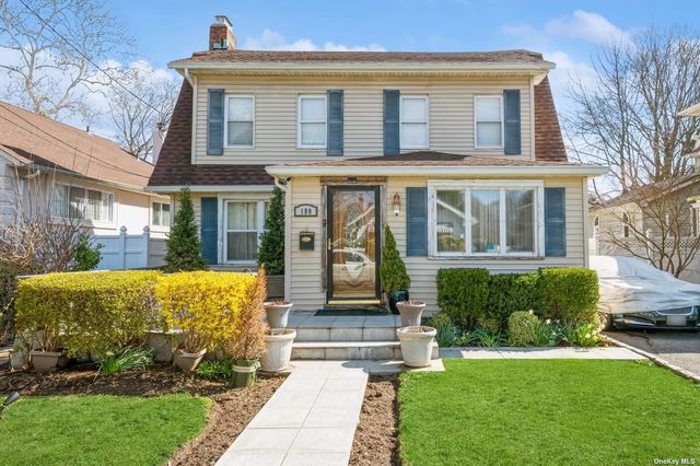Long Island Homes for Sale - Long Island Real Estate | Compass