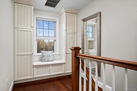 $699,000 | 50 Stewart Place, Eastchester, NY 10709