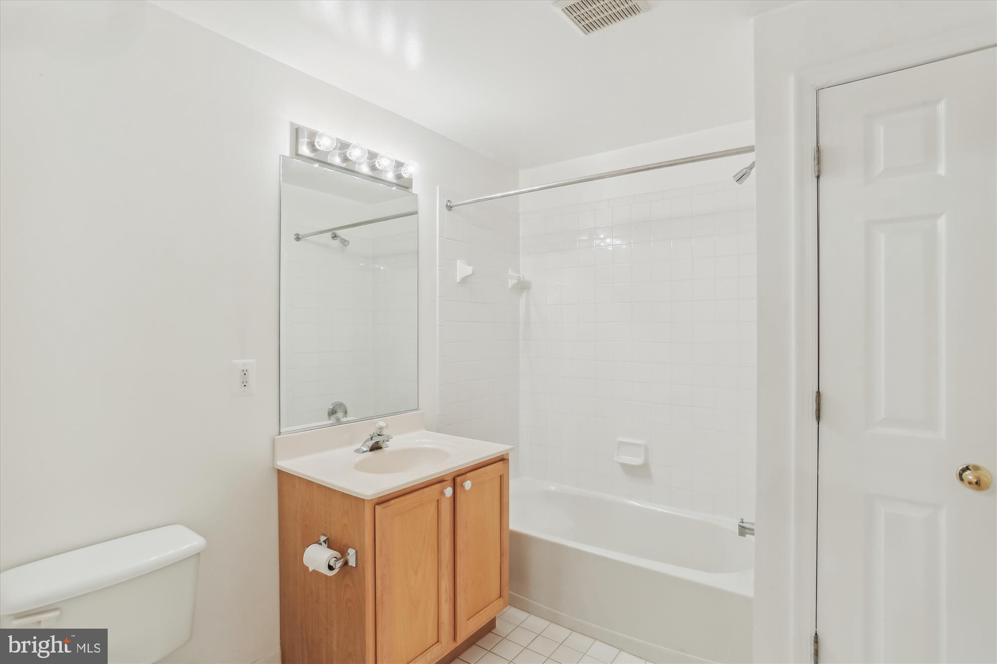 9812 Capitol View Avenue Silver Spring, MD 20910 - Photo 58 of 82 Gallery Image 58