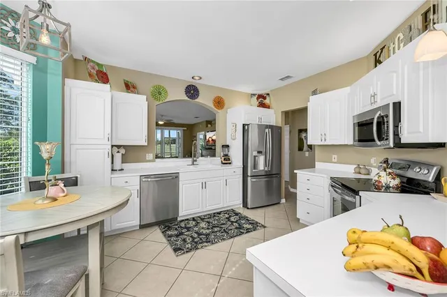 $439,000 | 5928 Sand Wedge Lane, Unit 1801, Naples, FL 34110