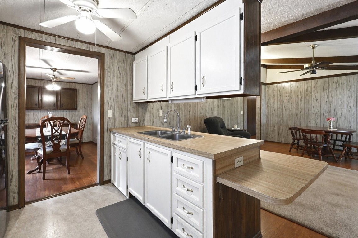 23668 3rd Street New Caney, TX 77357 - Photo 10 of 25 Kitchen