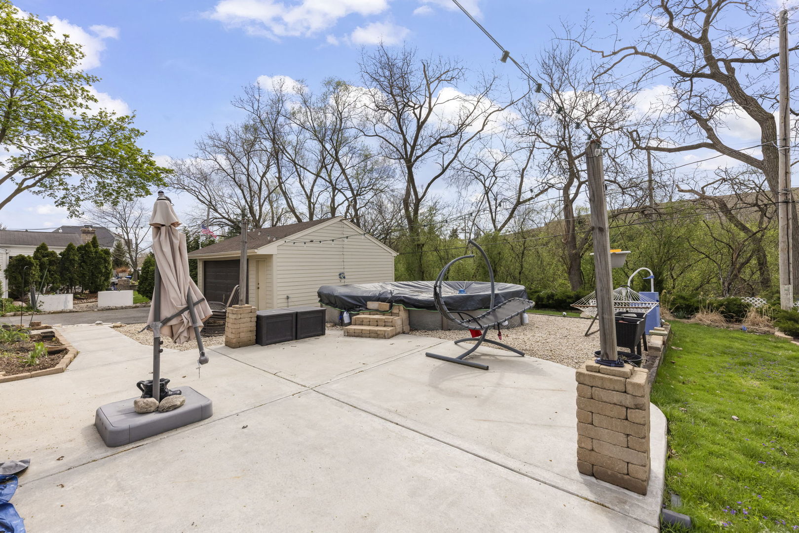 5818 Ridgewood Drive Western Springs, IL 60558 - Photo 23 of 25 a view of a backyard with sitting area