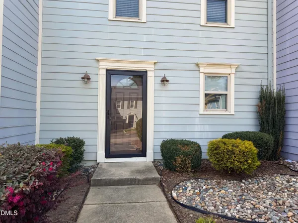 $270,000 | 5621 Split Oak Way, Raleigh, NC 27609