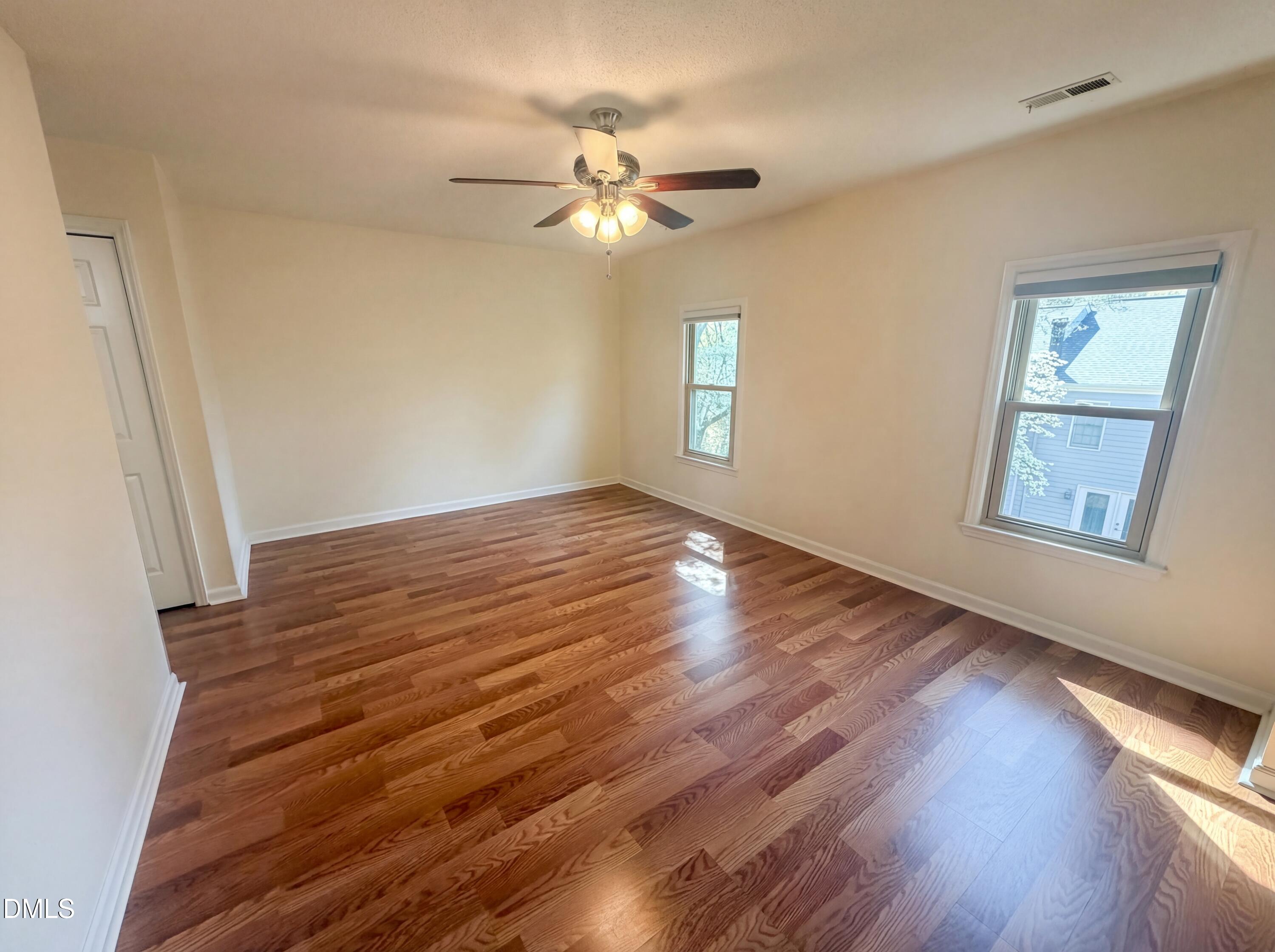 5621 Split Oak Way Raleigh, NC 27609 - Photo 13 of 16 listing_12