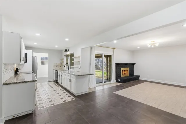 $3,000 | 3736 Walnut Drive, Bedford, TX 76021